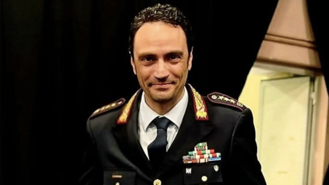 IL RICONOSCIMENTO - Al comandante della polizia provinciale Biagio ... &copy; Creative Commons