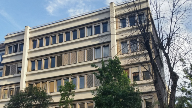 File:AGCOM Sede di Roma Via Isonzo.jpg - Wikipedia &copy; Creative Commons