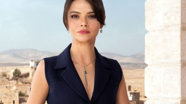 In foto la protagonista di Far Away &copy; Mediaset