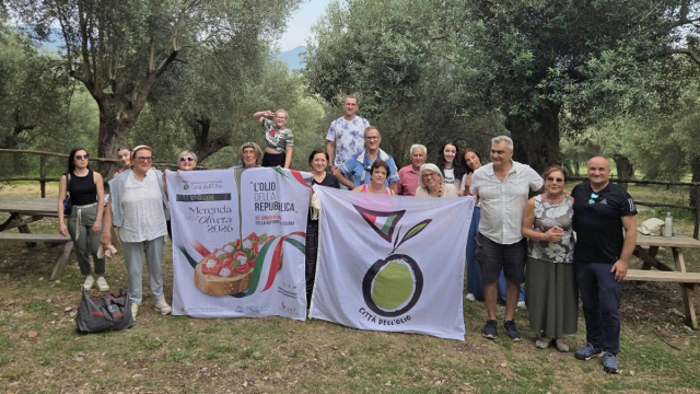  Successo a Venafro per la Merenda nell'Oliveta: tra mindfulness ... &copy; Creative Commons
