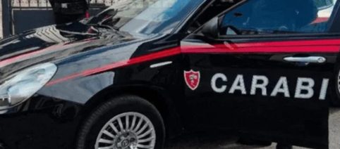 Bimbo strangolato in un bar: arrestato 40enne bulgaro