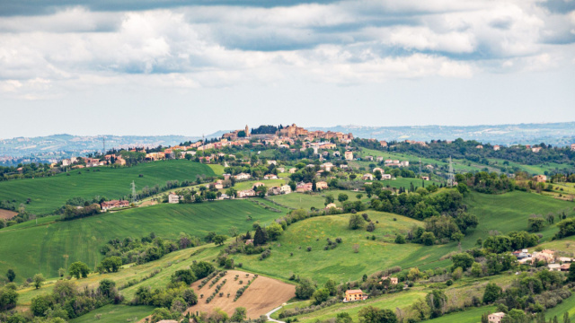 Bando Pnrr Borghi, progetto "Qui Val di Fiastra" nelle Marche ... &copy; Creative Commons