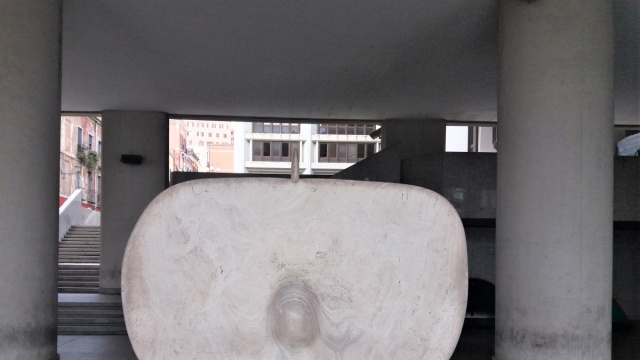 Complesso decorativo del Palazzo del Consiglio Regionale - Idese &copy; Creative Commons