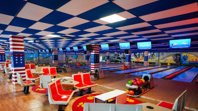 Disco Bowling Civitanova Marche &copy; Creative Commons