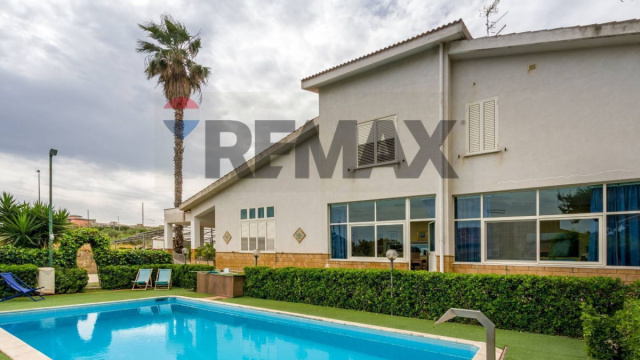 Villa singola in Vendita Bagheria 22841129-11  RE/MAX Italia &copy; Creative Commons