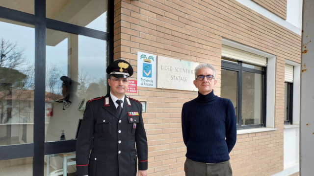 I carabinieri di Fabriano continuano ad incontrare gli studenti ... &copy; Creative Commons
