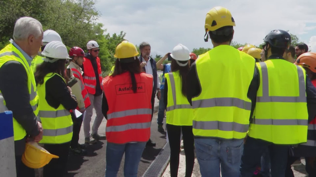 I giovani di Ance in tour fra i cantieri della E45 - Umbria TV &copy; Creative Commons