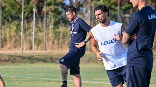 Il tecnico del Crotone, Leandro Greco - &copy; Facebook / FcCrotone