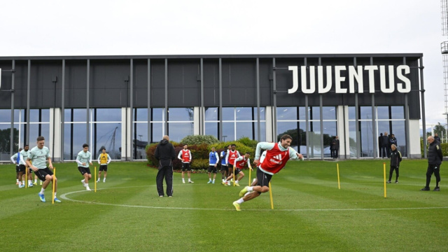 Juve, amichevole col Nizza alla Continassa prima della partenza ... &copy; Creative Commons