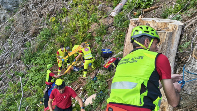 Vola nella scarpata, ciclista sessantenne recuperato dal Soccorso ... &copy; Creative Commons