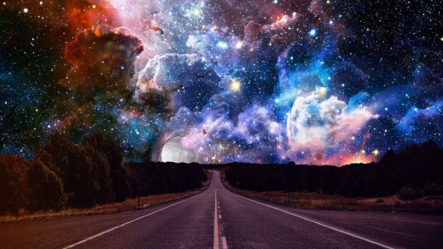 Strada sotto un cielo stellato (&copy;pixabay.com)
