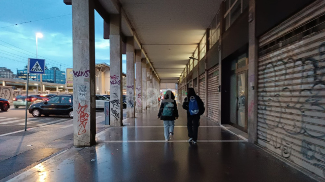 Bari, via Capruzzi e il degrado dei portici: "Si cammina con la ... &copy; Creative Commons