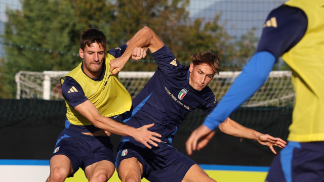 La rifinitura degli Azzurri al centro sportivo 'Dino Bruseschi' &copy; Creative Commons