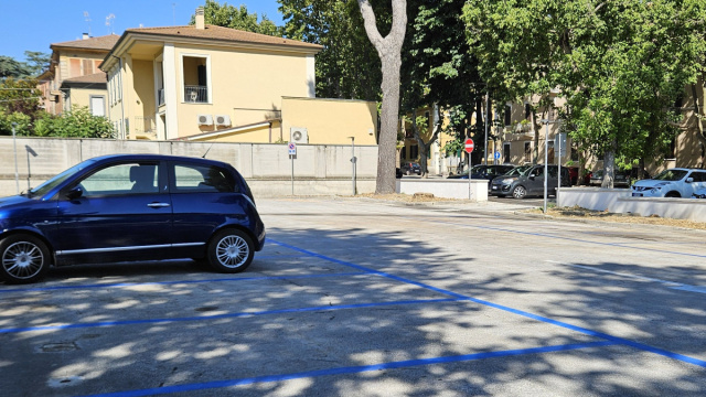 Nuovo parcheggio dell'ex ospedale - Comune di Jesi &copy; Creative Commons