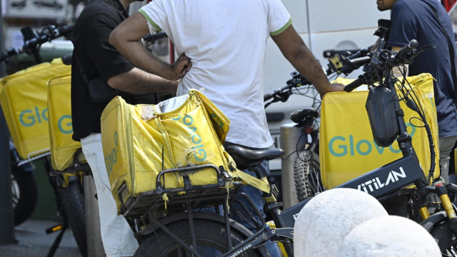 Caporalato, commissariati Glovo e Deliveroo - Citt&agrave; Nuova &copy; Creative Commons