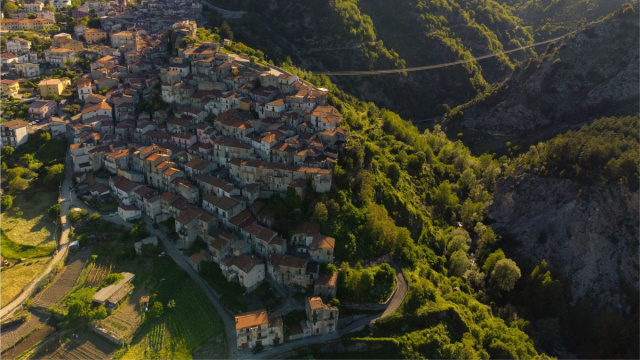 Castelsaraceno riceve la prestigiosa Bandiera Arancione dal ... &copy; Creative Commons