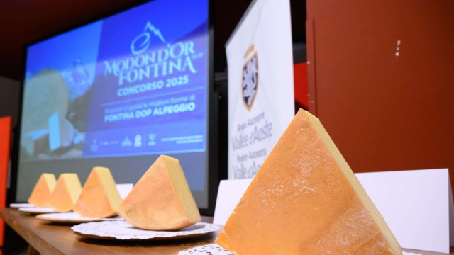 Come trovare la migliore Fontina DOP di alpeggio, con il premio ... &copy; Creative Commons