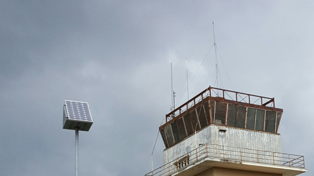 File:Aeroporto di Roma-Urbe vecchia torre di controllo.jpeg ... &copy; Creative Commons