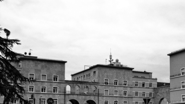 Piazza della Vittoria (Bolzano) - Wikipedia &copy; Creative Commons