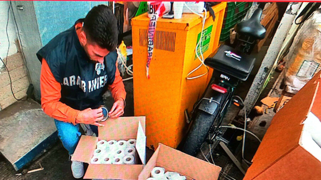 SHOPPERS ILLEGALI NEL CASERTANO I CARABINIERI FORESTALI DEL NUCLEO ... &copy; Creative Commons