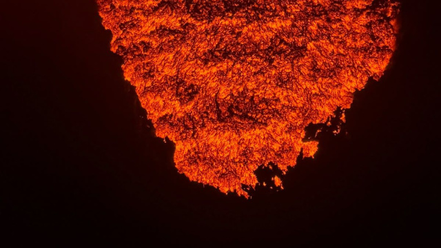Etna, nuova eruzione: la colata lavica scende dalla Valle del ... &copy; Creative Commons