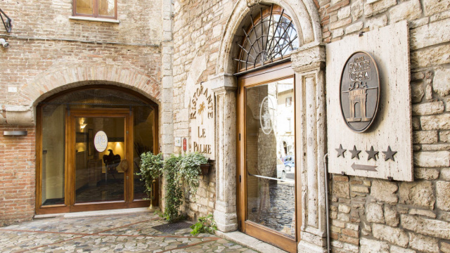 Hotel 4 stelle nel centro storico di Todi - Hotel Fonte Cesia &copy; Creative Commons