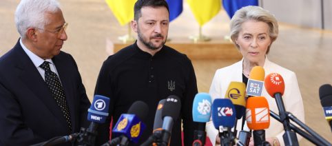 Zelensky: 'Corea del Nord migliora missili con esperienza russa, pericolo per la regione'