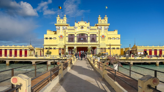 Antico Stabilimento Balneare di Mondello - Wikipedia &copy; Creative Commons