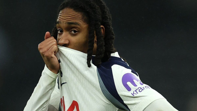 Djed Spence alll'Inter: accordo raggiunto con il Tottenham.