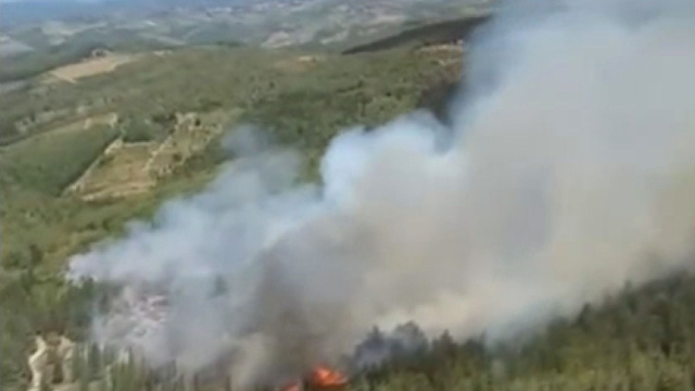 Incendio nei boschi di San Donato in Poggio, tre elicotteri della ... &copy; Creative Commons