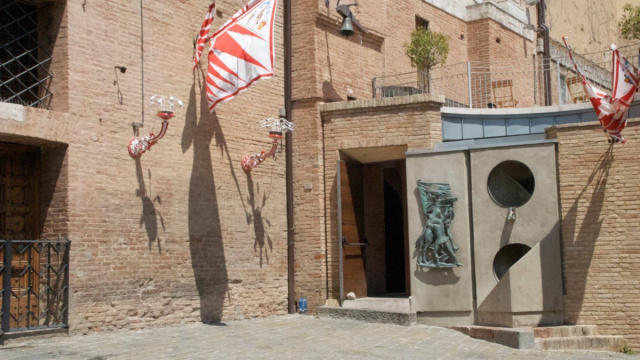 Museo della Contrada Imperiale della Giraffa  Visit Tuscany &copy; Creative Commons
