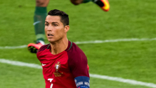 File:Euro 2016 Cristiano Ronaldo.jpg - Wikipedia &copy; Creative Commons