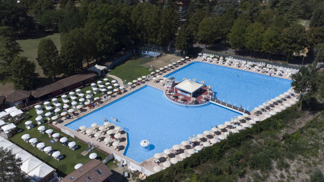 Home - Piscine Lido Salice Terme &copy; Creative Commons
