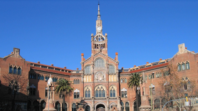 Hospital de la Santa Creu i Sant Pau - Wikipedia &copy; Creative Commons