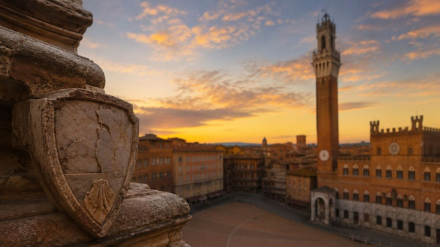 Siena si prepara al Palio dell&rsquo;Assunta: Piazza del Campo torna protagonista di una delle tradizioni pi&ugrave; amate d&rsquo;Italia.