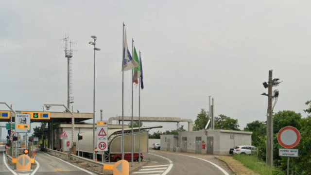 Viaggiano col figlio morto in auto sull'A21, ma se ne accorgono ... &copy; Creative Commons