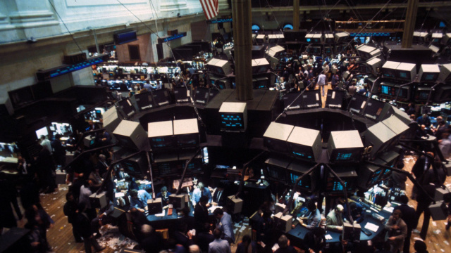 Piazza Affari Borsa Italiana Wall Street Oggi Borsa Building Wall ... &copy; Creative Commons