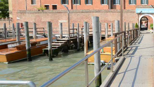 POLIZIA DI STATO DI VENEZIA: EMESSI NUOVI DASPO PER CONTRASTARE LA ... &copy; Creative Commons