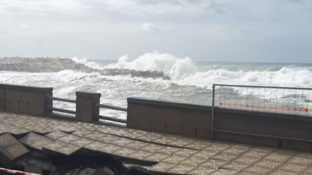 San Lucido, nuova voragine sul lungomare &copy; Creative Commons