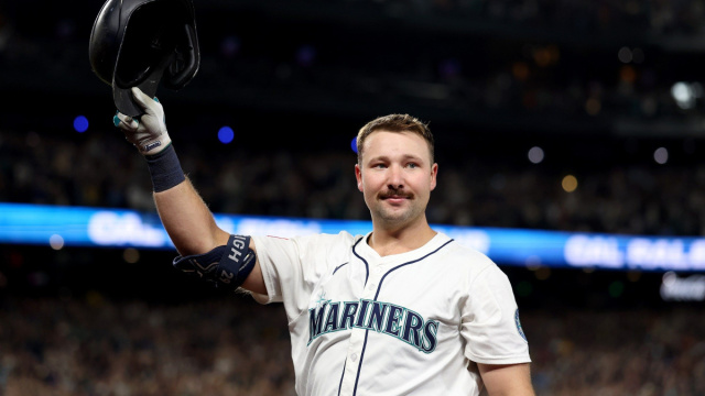 Cal Raleigh didn't hit 60 home runs. That's not possible ... &copy; Creative Commons