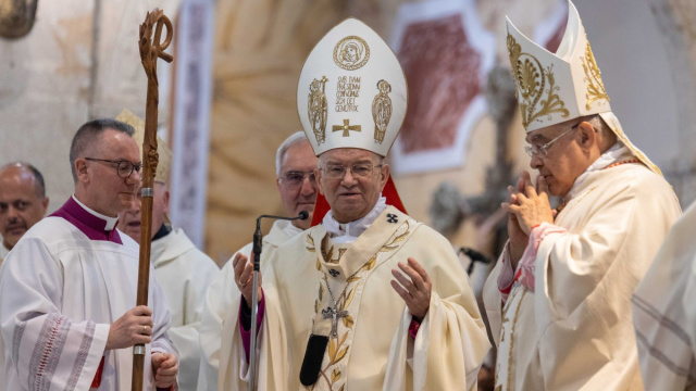 Lutto nella Chiesa di Andria: si spegne a 86 anni mons. Agostino ... &copy; Creative Commons