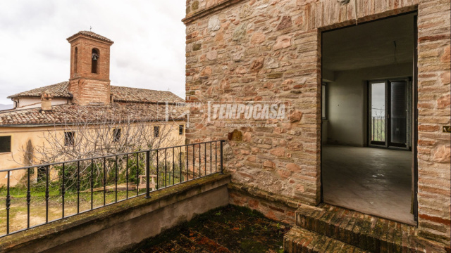 Trilocale in Vendita a San Severino Marche  Euro 45.000  Mq 63 ... &copy; Creative Commons