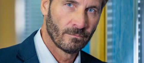Un posto al sole, cosa succede al 4/09: Alberto sconvolto in ospedale, Mori pericoloso