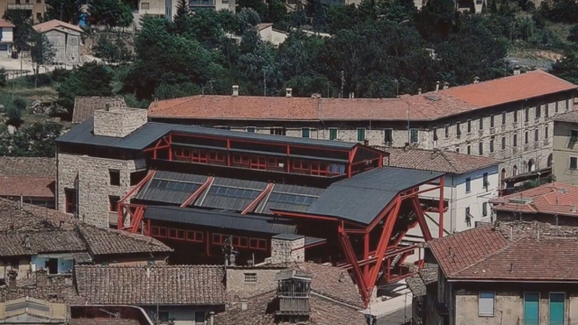 Giovanni Michelucci, Palazzo del Monte dei Paschi di Siena, Colle ... &copy; Creative Commons