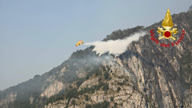 INCENDIO BOSCHIVO A VALMADRERA: DA IERI SQUADRE AL LAVORO ... &copy; Creative Commons