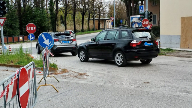 Fano, sperona un semaforo pedonale. In tilt anche gli altri impianti &copy; Creative Commons