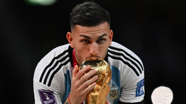 Paredes ritorna alla Roma: &egrave; ufficiale, ha scelto la 16 di De ... &copy; Creative Commons