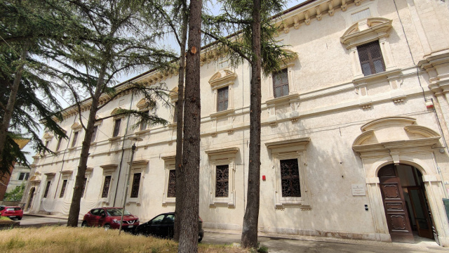 L'AQUILA, L'EX CONVENTO DI SAN BASILIO PRONTO A TORNARE ALLA CITT&Agrave; ... &copy; Creative Commons