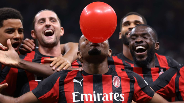 Perch&eacute; Nkunku esulta gonfiando il palloncino: come festeggia i ... &copy; Creative Commons