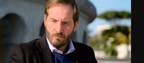 Upas, spoiler al 4 settembre: Alberto vuole donare un anello ad Anna